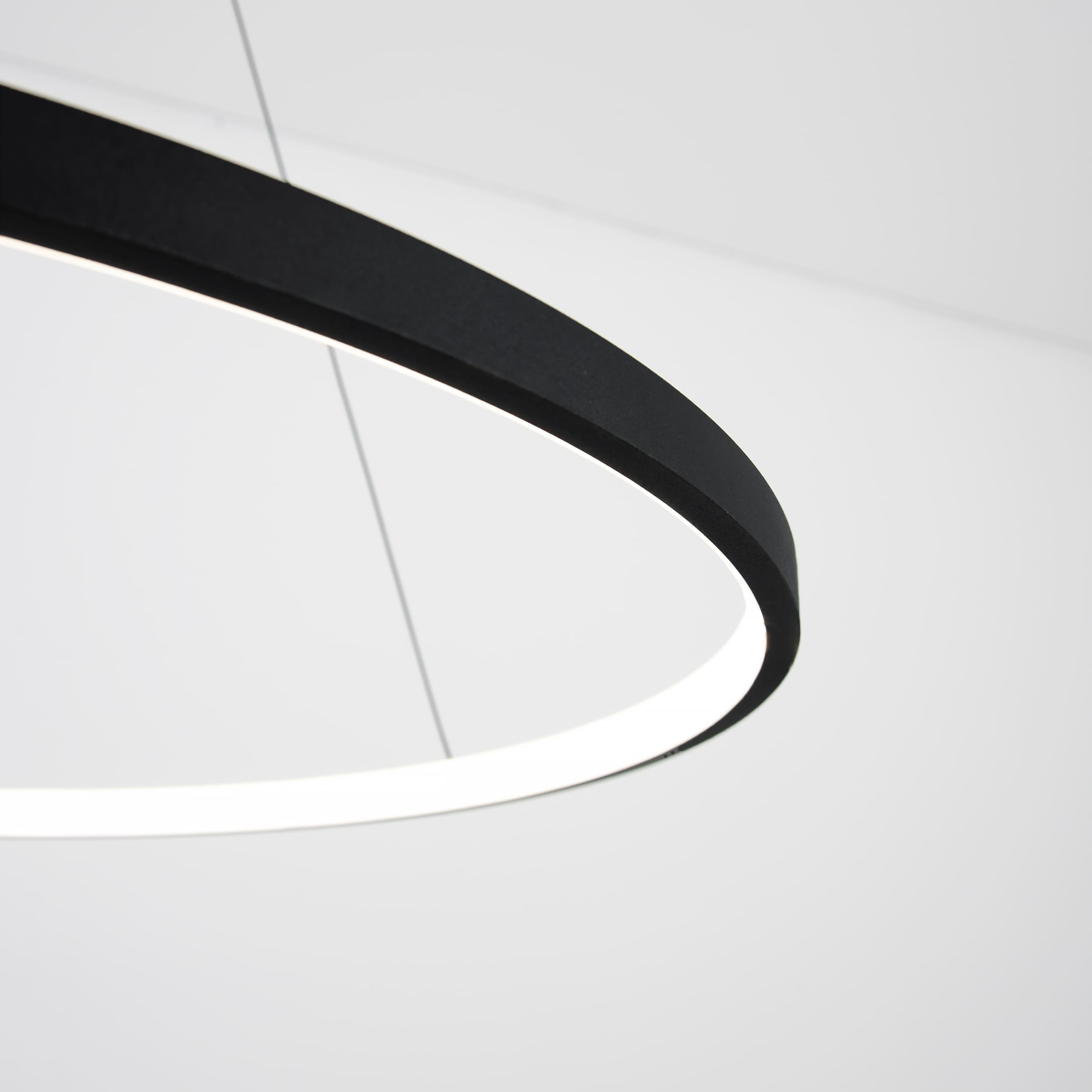 One Ring Inside Chandelier-Black