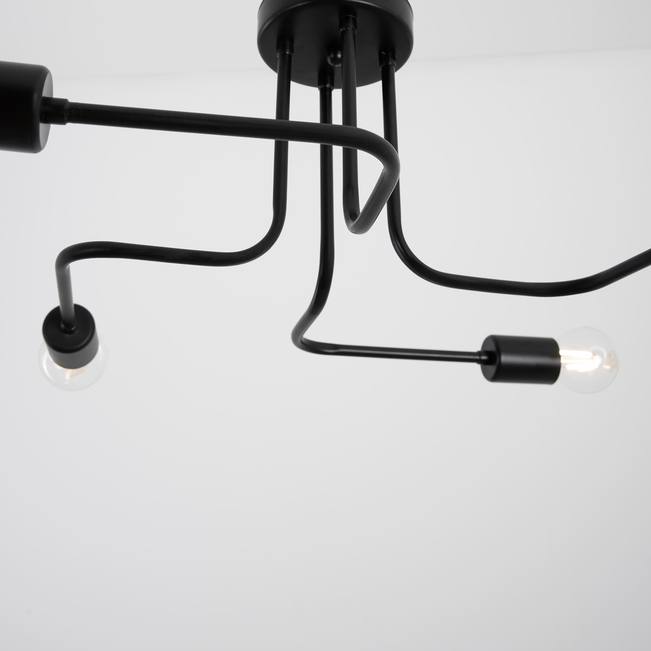 Hetler Chandelier-Black